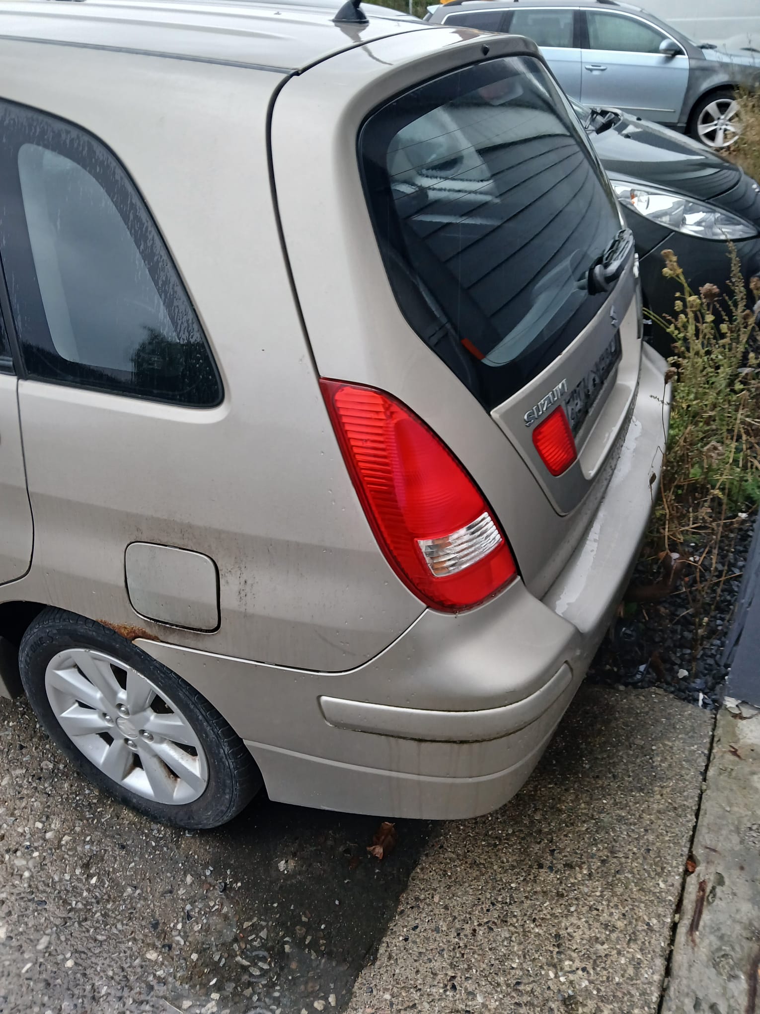 Suzuki Liana til salg hos Nabilli
