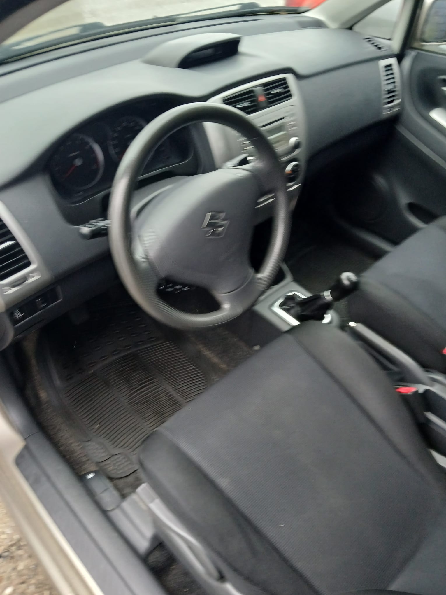 Suzuki Liana til salg hos Nabilli