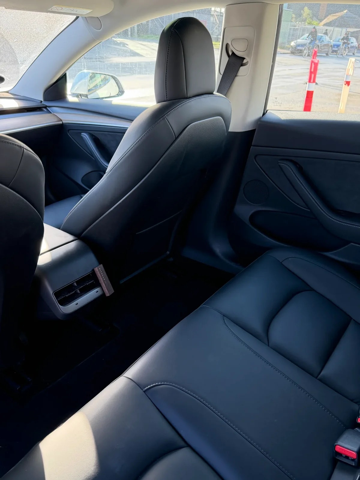 Tesla Model 3 til salg hos Nabilli