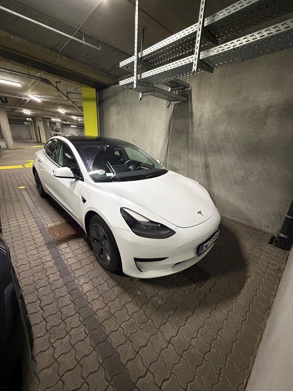Tesla Model 3 til salg hos Nabilli
