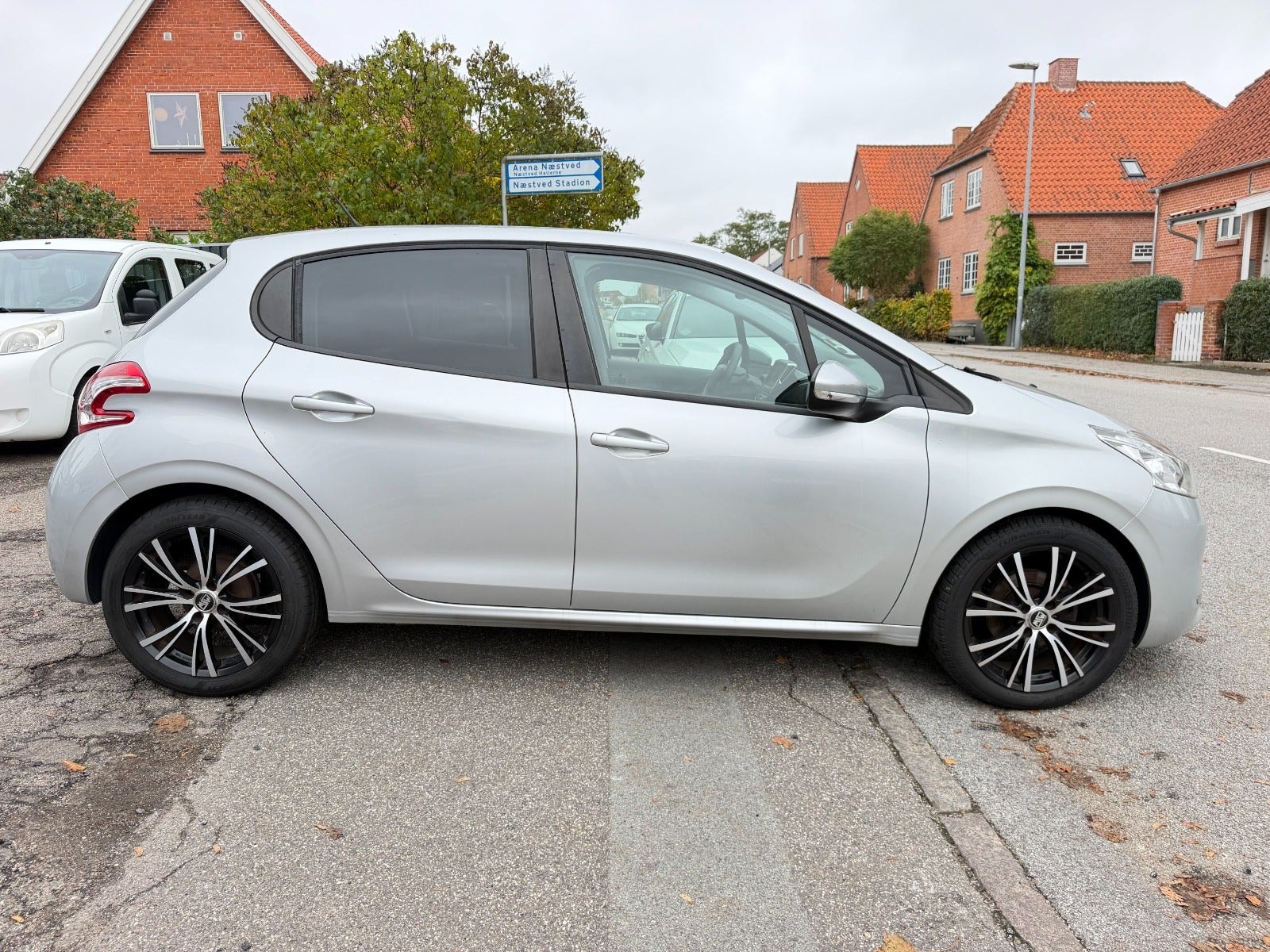 Peugeot 208 til salg hos Nabilli