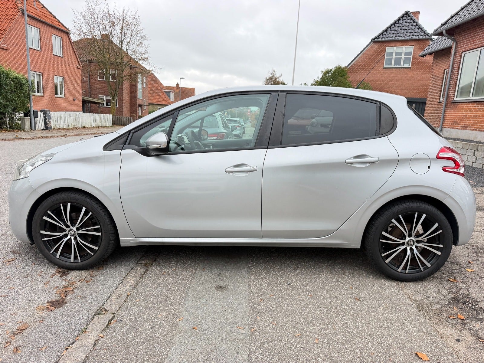Peugeot 208 til salg hos Nabilli