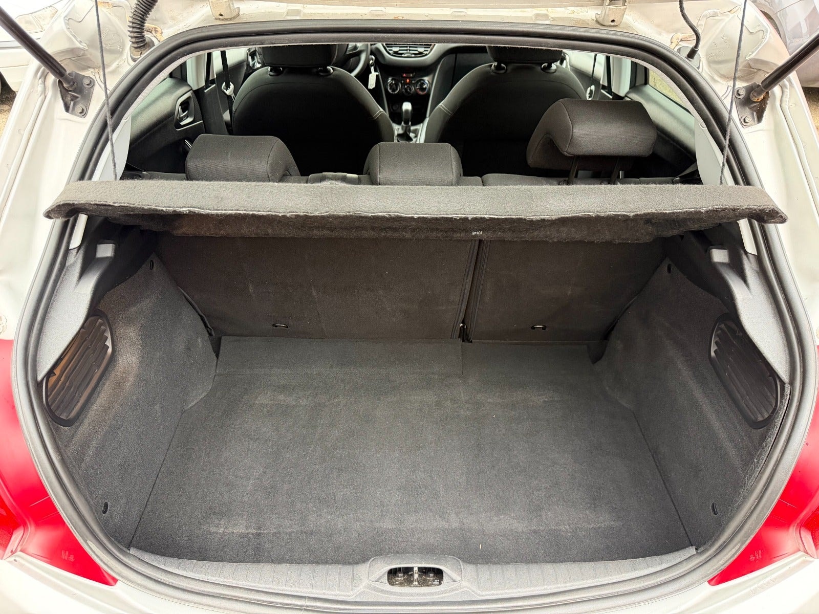 Peugeot 208 til salg hos Nabilli