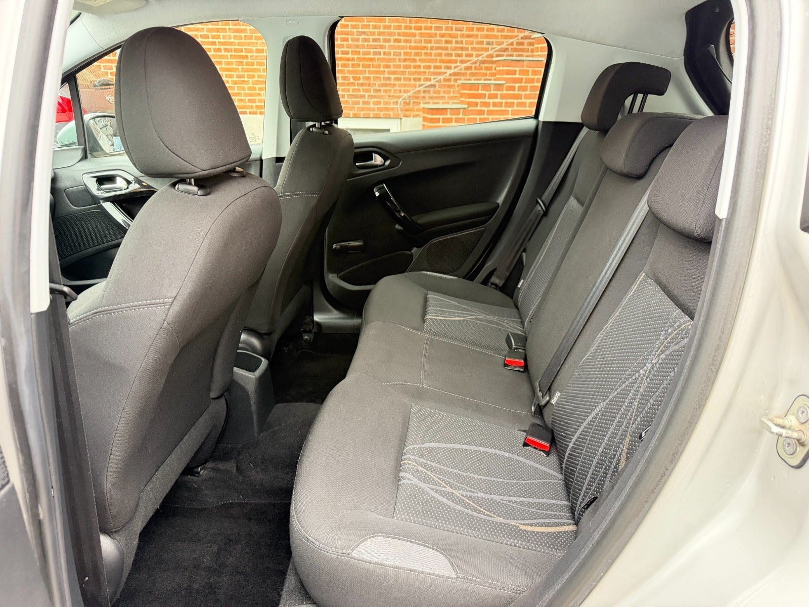 Peugeot 208 til salg hos Nabilli
