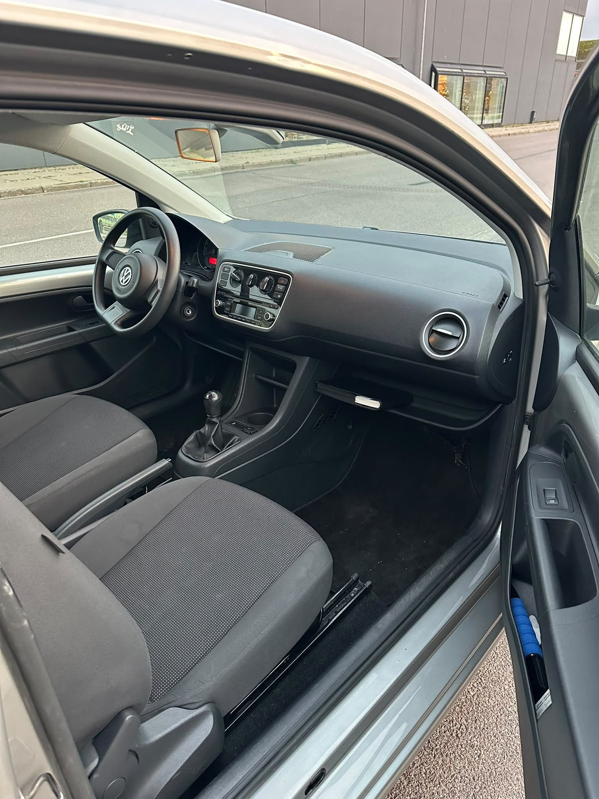 VW UP! til salg hos Nabilli