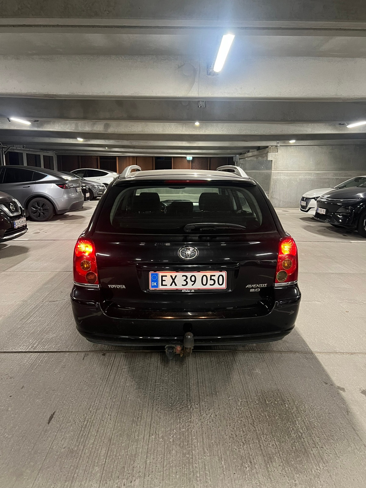 Toyota Avensis til salg hos Nabilli