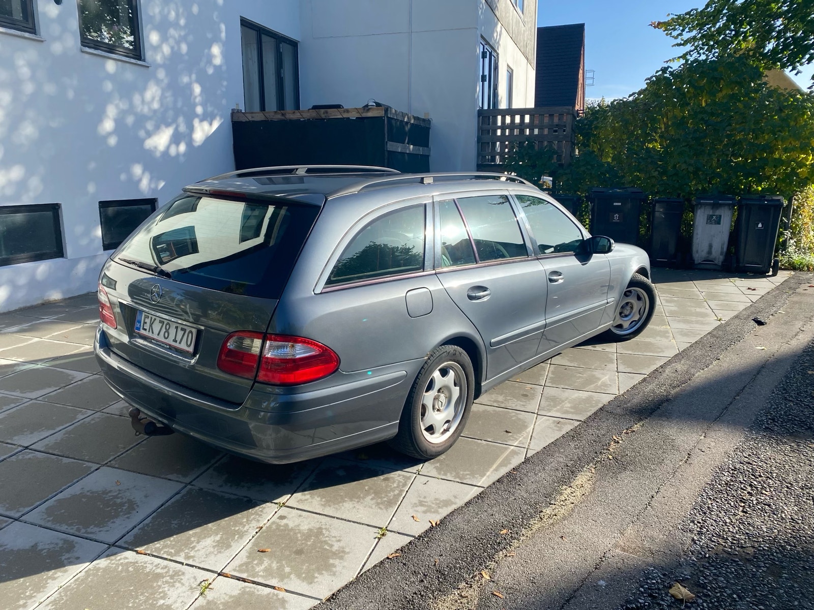 Mercedes E 200 til salg hos Nabilli