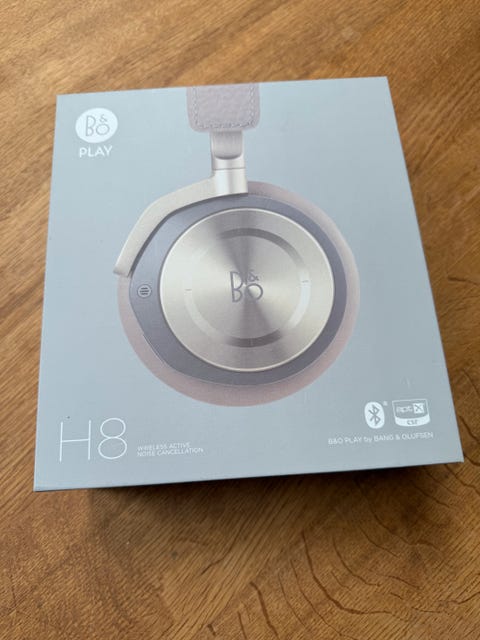 B&amp;o beoplay h8  			
