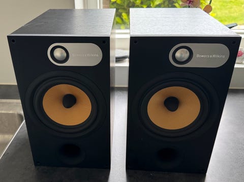 B&amp;w 685 standerhøjttalere  			