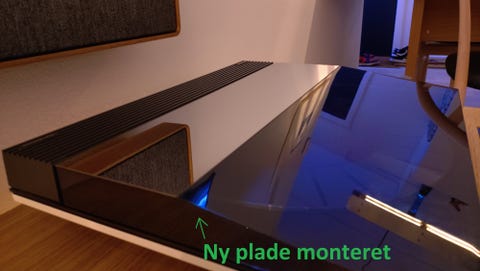 Poleret trimplade for støvlåg. beogram 4500.  			