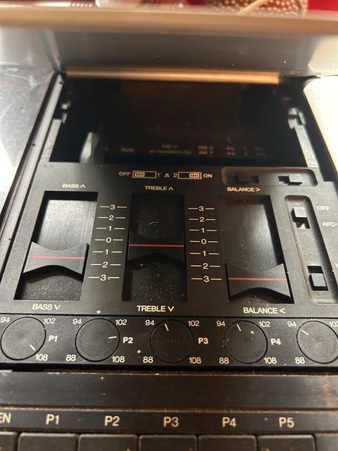 Bang &amp; olufsen beocenter 7007 – retro musiksystem i ikonisk design  			