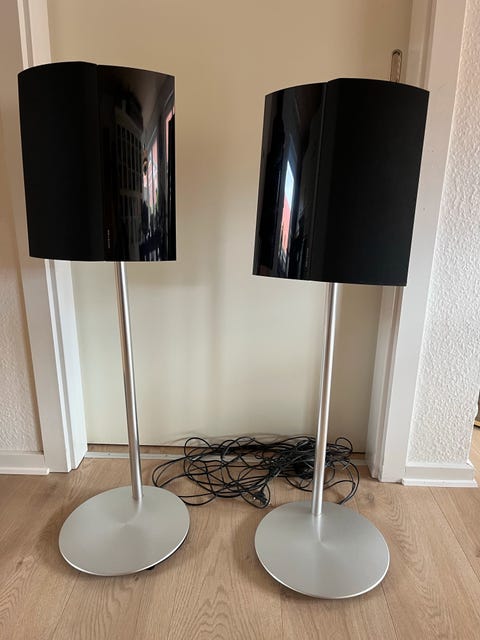 B&amp;o beolab 4000 sort/sort med holder  			