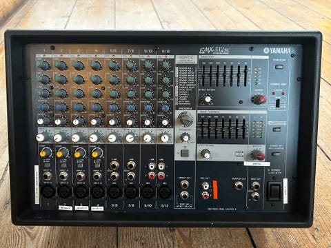 Yamaha emx512sc powered mixer  			