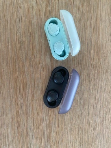 Sony wf-c500 trådløse earbuds + etui – i super stand  			