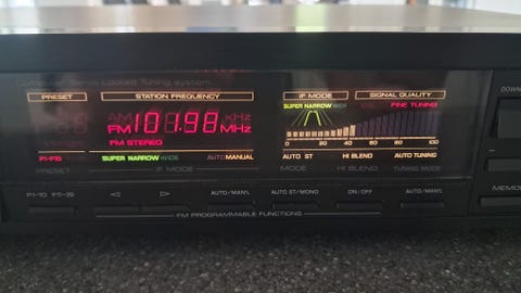 Yamaha natural sound tx-900 rs fm/am tuner.  			