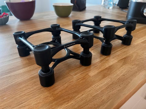 Isoacoustics aperta, 1 sæt  			