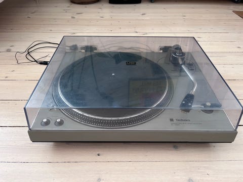 Technics sl-1500 til en god pris  			