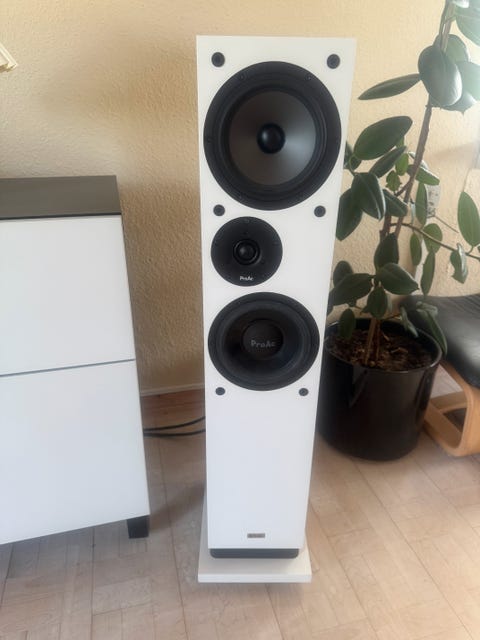 Proac dt8  			