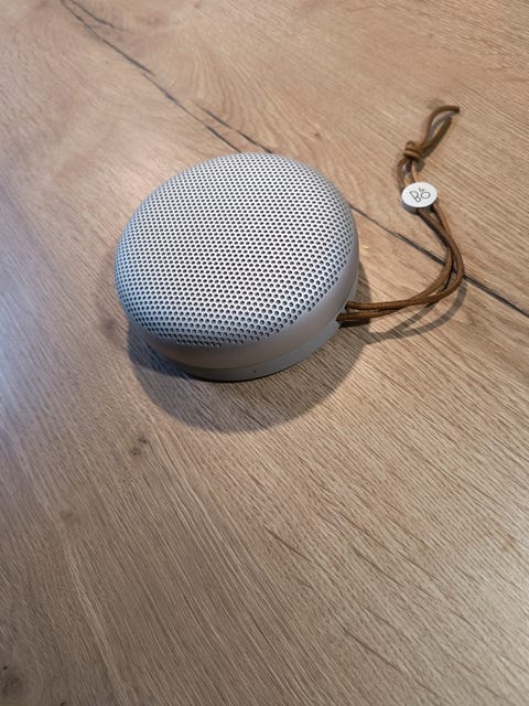 Beoplay a1  			