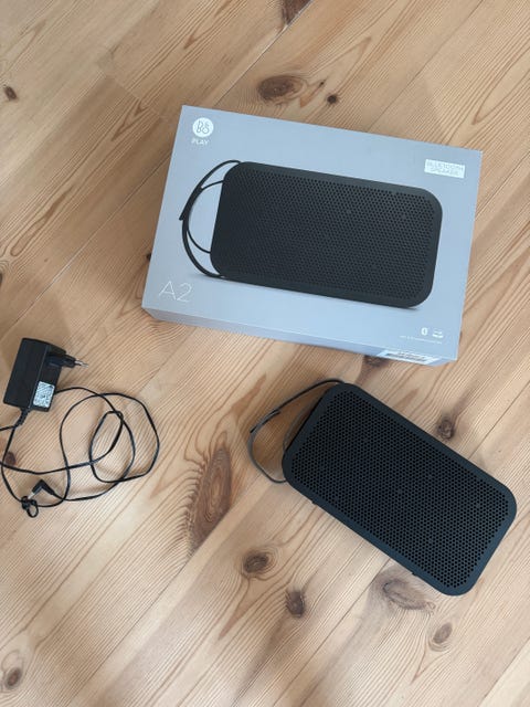 B&amp;o a2 højtaler i sort  			