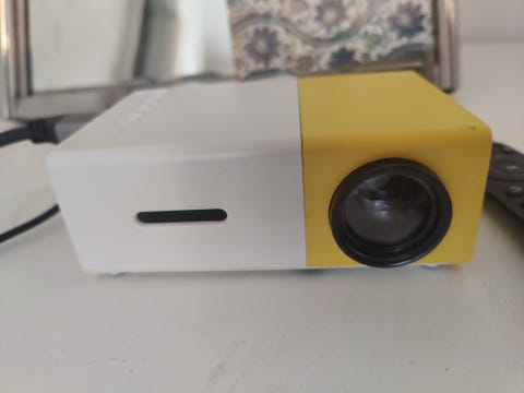 Mini led projector  			
