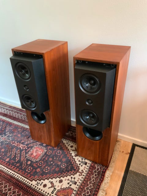Kef 104/2  			