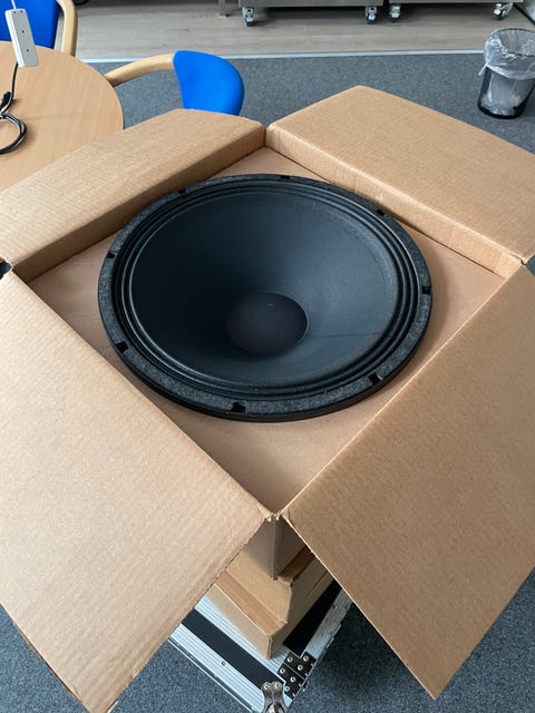 3 x eminence sigma pro 18&quot; enheder  			