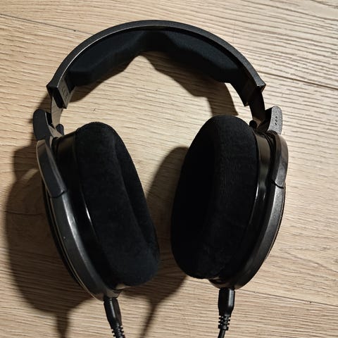 Sennheiser hd 650 hovedtelefoner sort  			
