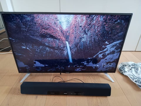 50 tommers sharp full hd d-led tv med philips soundbar  			