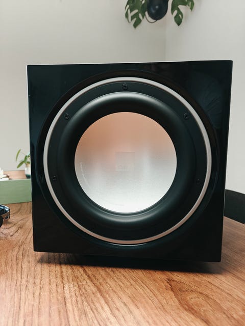 High end dali sub e-9f  			