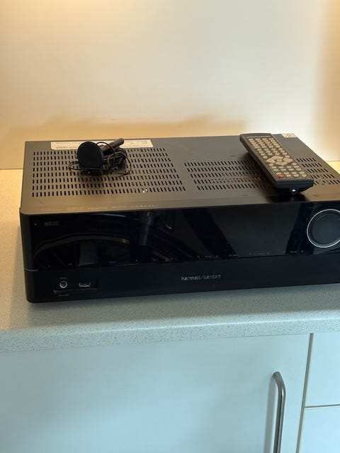 Harman kardon av receiver sort avr 171  			