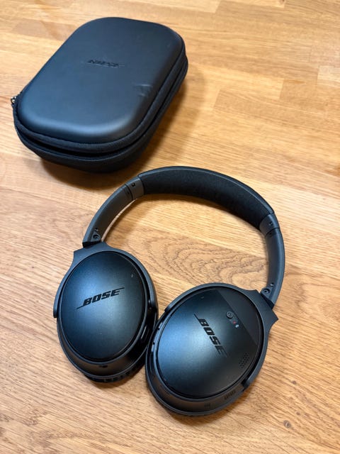 Bose qc35 ii  			