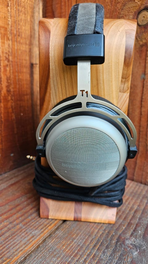 Beyerdynamic t1.2  			
