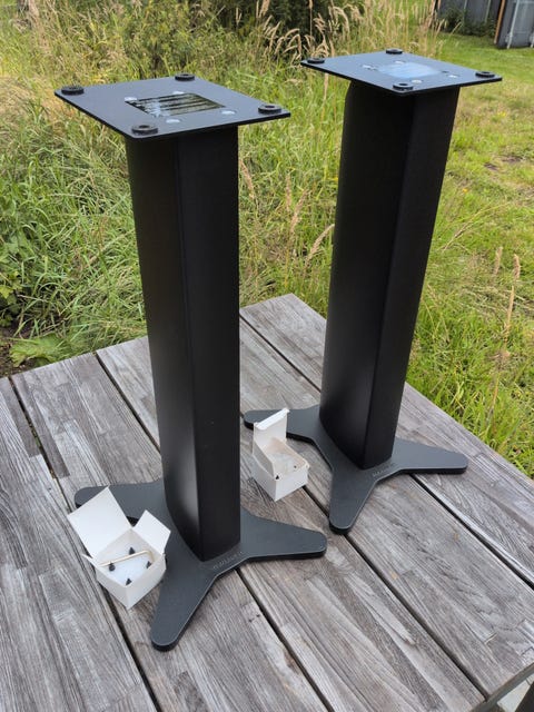 Dynaudio stand 10  			