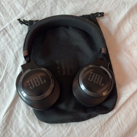 Jbl 660nc høretelefoner  			