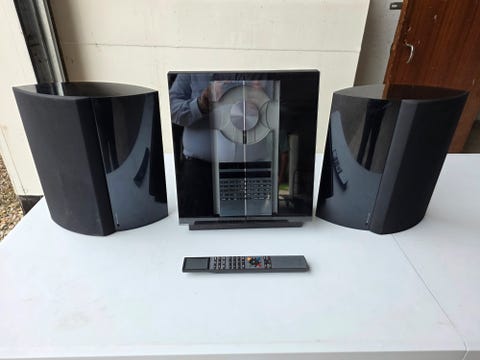 B&amp;o beocenter 2300 med 2 stk. beolab 4000  			