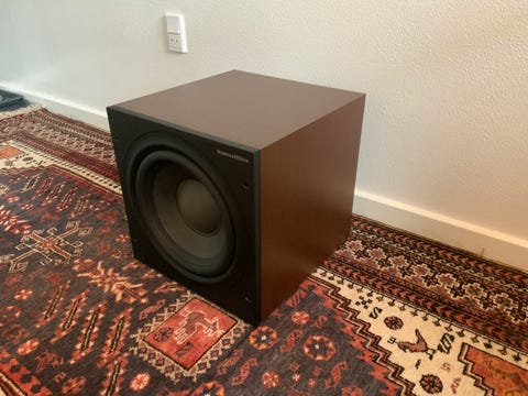 B&amp;w asw-610 - kraftig og præcis subwoofer  			