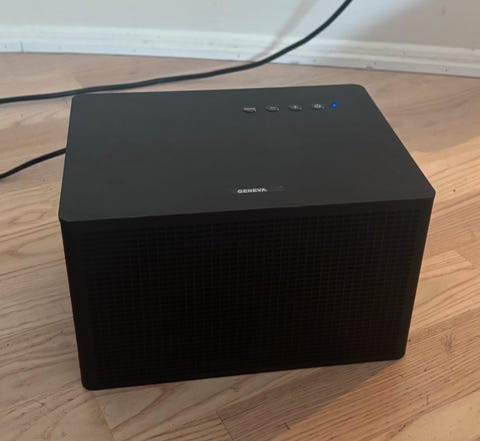 Geneva acustica lounge radio - great sound &amp; design  			