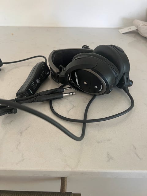Bose a20 aviation headset  			
