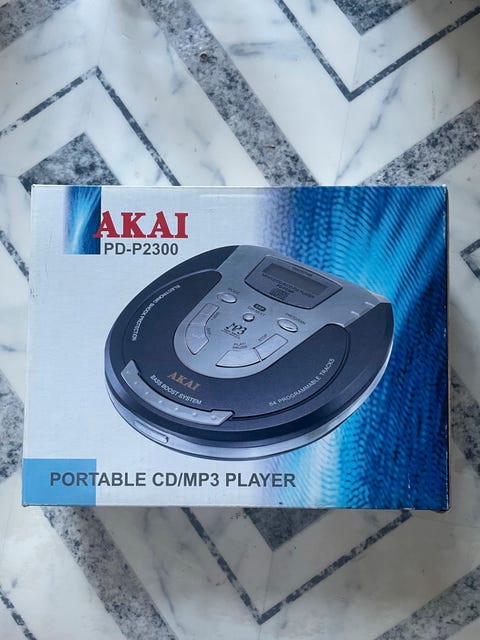 Akai pd-p2300 — bærbar cd/mp3-afspiller (som ny, inkl. strømforsyning)  			