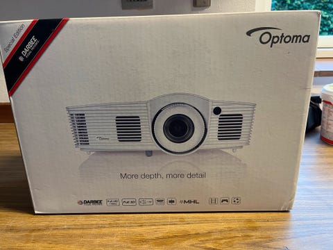 Optoma hd152x  			