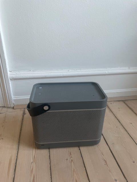 Bang &amp; olufsen beolit 12  			
