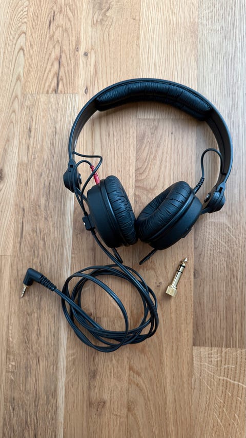 Sennheiser hd 25-1 ii – sort – legendariske dj-hovedtelefoner  			