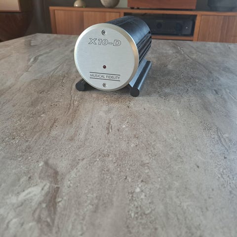 Musical fidelity x10-d (tube buffer)  			