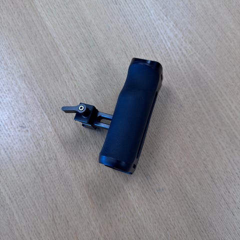 Original Contax P5 battery holder / handgrip for 167MT runs on 4x