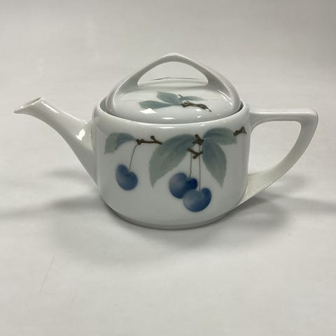 Bing og Grøndahl Julerose Thekande No. 92 Måler 21cm x 15cm / 8.26