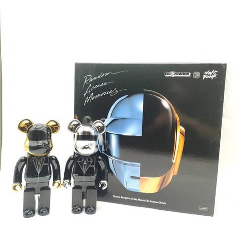 Medicom Toy - BE@RBRICK Shepard Fairey 1000% — DCON23 Designer Con