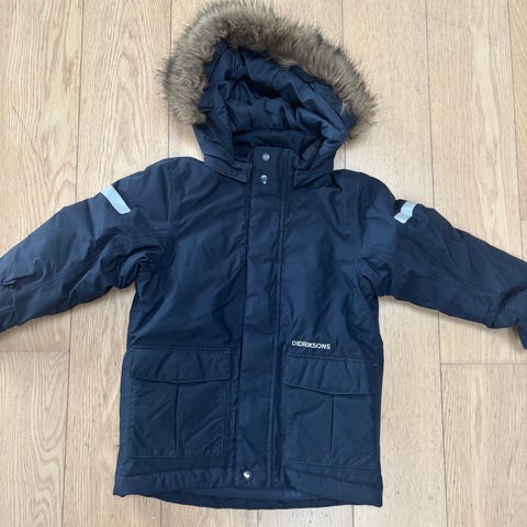 Børnejakke med hætte fra Didriksons (str. 110) | DBA