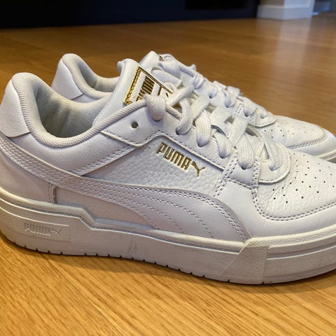 Puma Sneakers str. 38 i hvid, lyserød og sort | DBA