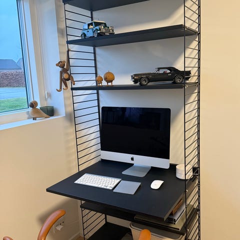 String reolsystem med skrivebord og skabe hvid | DBA